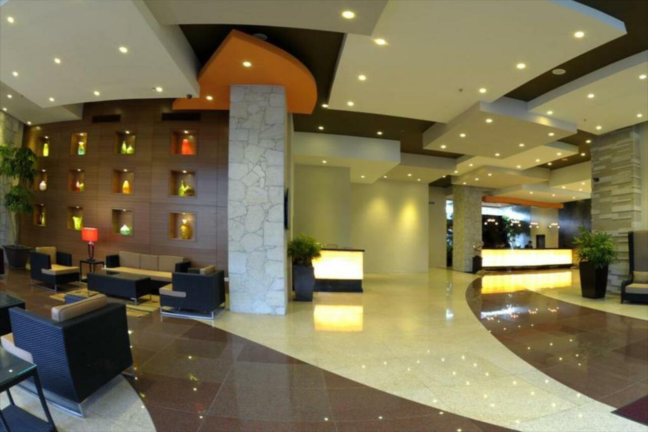 Hock Lee Hotel & Residences Kuching Eksteriør billede