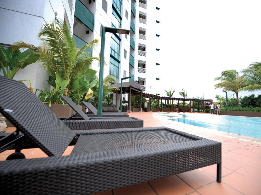 Hock Lee Hotel & Residences Kuching Eksteriør billede